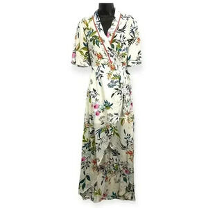 The Room by Arc & Co MEDIUM White Floral Wrap Dress